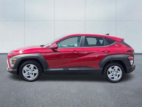 Used 2025 Hyundai Kona SE FWD image 3