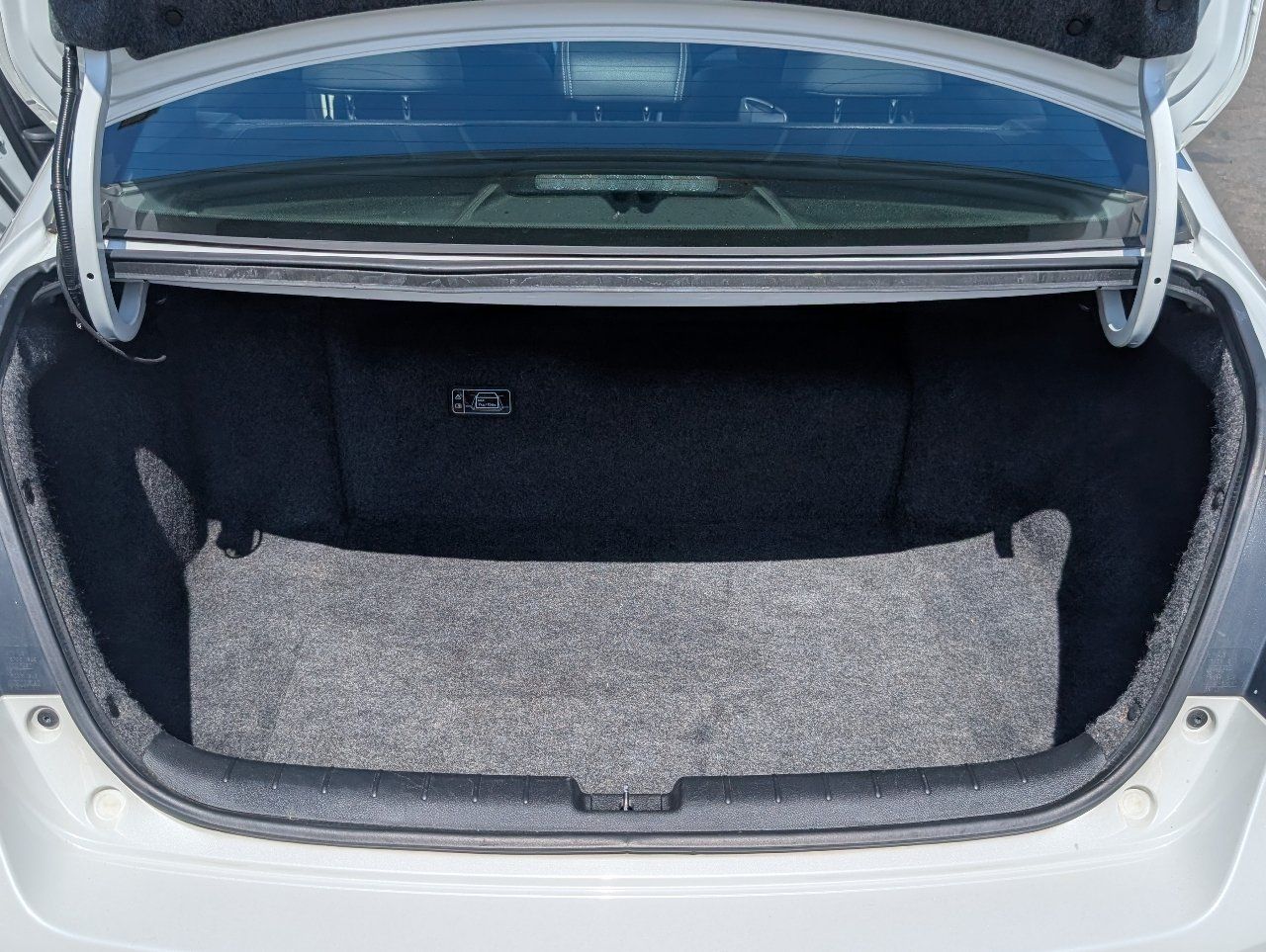 Used 2017 Honda Accord Touring image 9