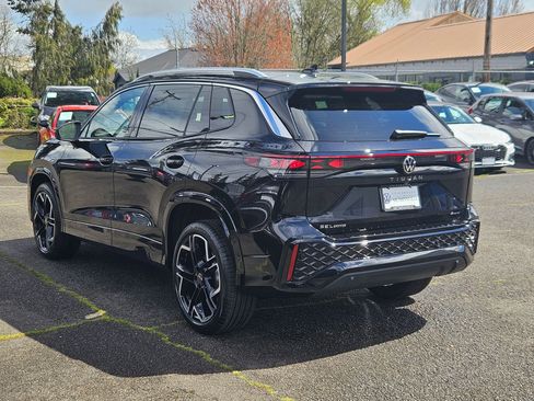 New 2026 Volkswagen Tiguan SEL R-Line AWD/4WD image 3