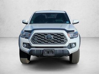 Used 2022 Toyota Tacoma TRD Off-Road video 2
