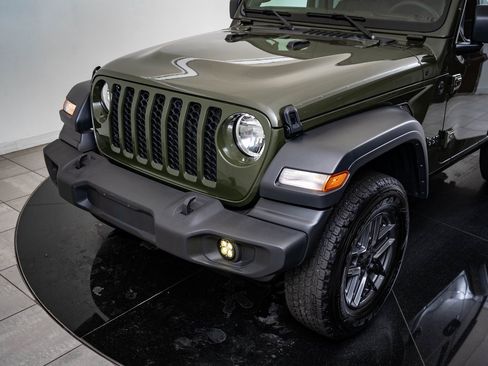 Used 2024 Jeep Wrangler Sport S image 3