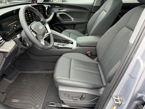New 2025 Audi Q5 Premium Plus image 17