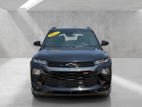 Used 2022 Chevrolet TrailBlazer RS FWD image 2