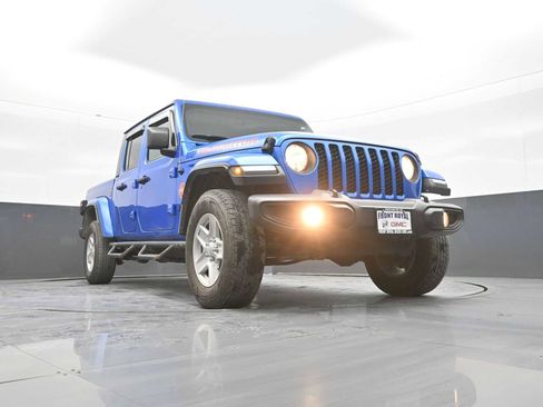 Used 2021 Jeep Gladiator Sport image 36