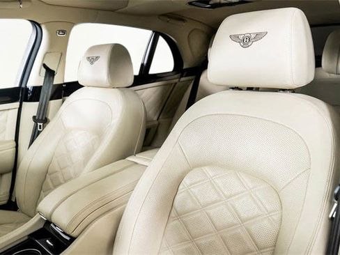Used 2016 Bentley Mulsanne Speed image 3