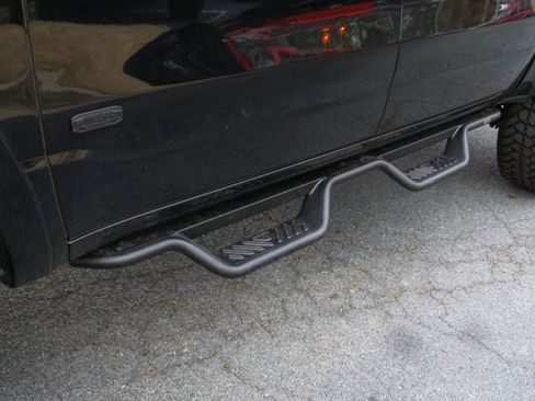 Used 2022 RAM 1500 Limited w/ Body Color Bumper Group image 18