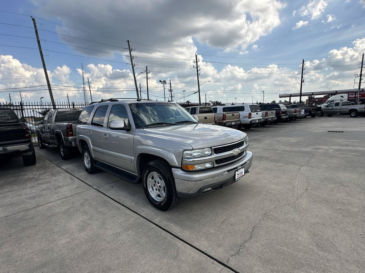 Used 2004 Chevrolet Tahoe LT w/ LT Preferred Equipment Group AWD/4WD image 98