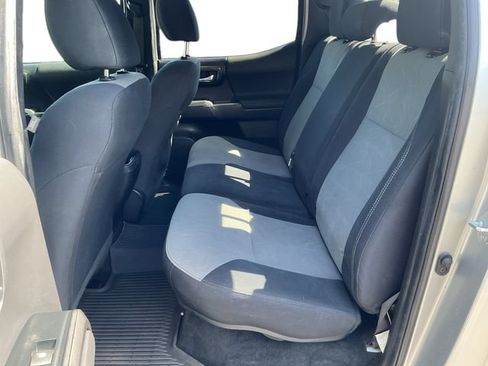 Certified 2022 Toyota Tacoma TRD Sport w/ Advanced Technology Package AWD/4WD image 11