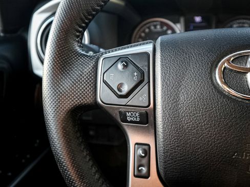 Used 2022 Toyota Tacoma SR5 image 19