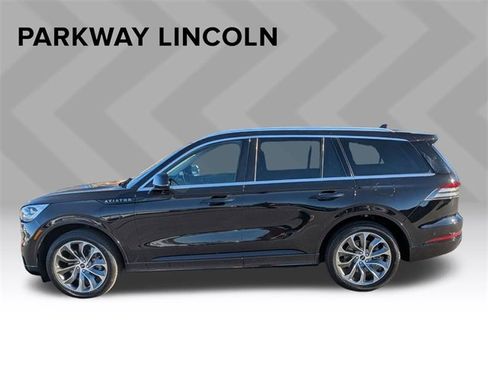 Used 2022 Lincoln Aviator Grand Touring w/ Equipment Group 301A image 8