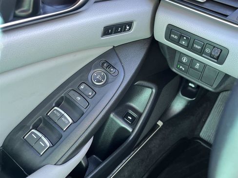 Used 2018 Honda Accord Touring image 27