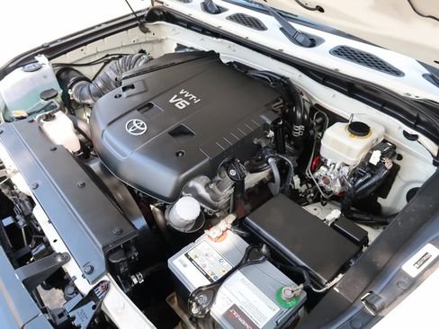 Used 2009 Toyota FJ Cruiser 2WD w/ TRD Sport Pkg image 40