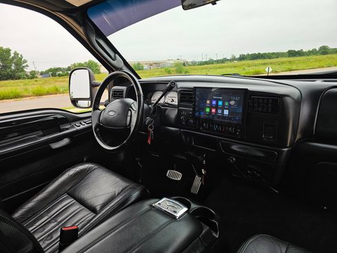 Used 2004 Ford F250 Harley-Davidson AWD/4WD image 32