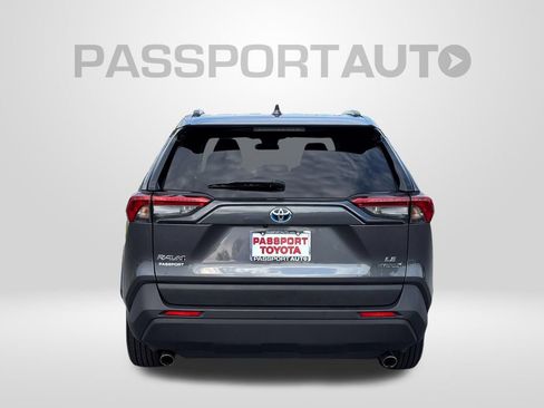Used 2024 Toyota RAV4 LE AWD/4WD image 7