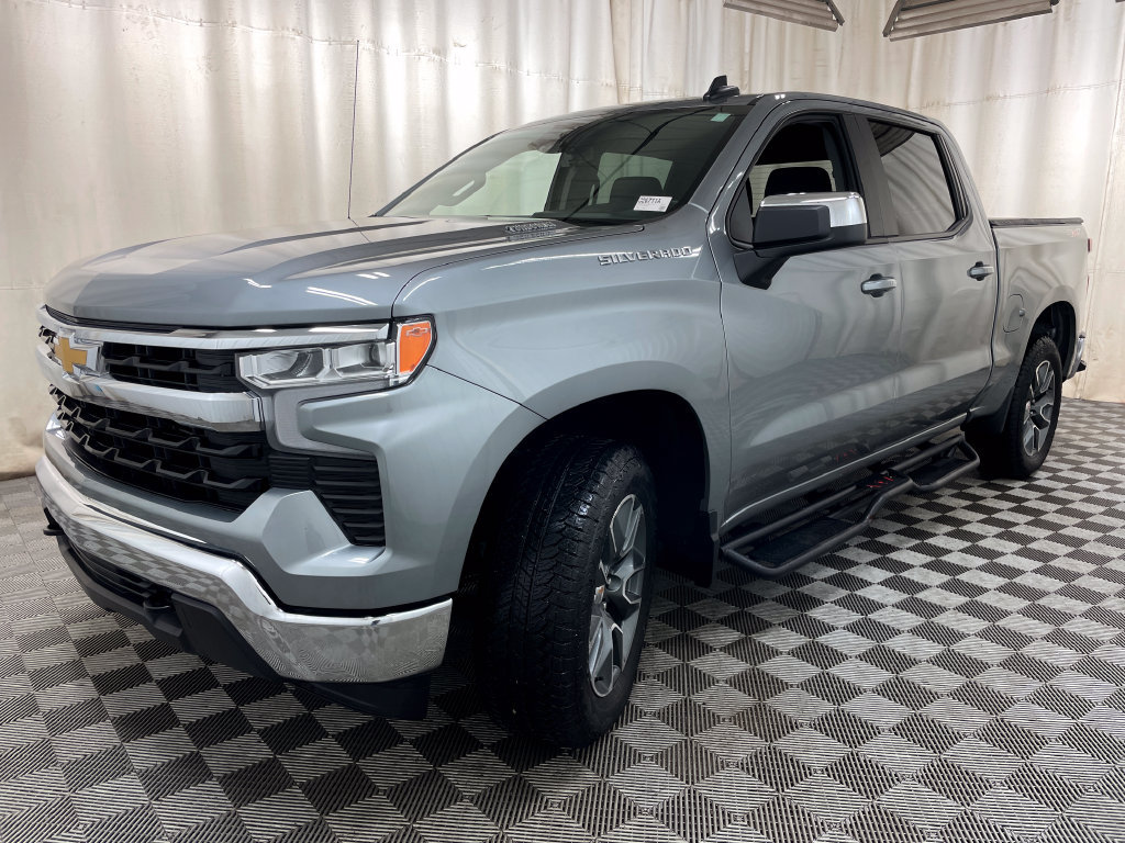 Certified 2025 Chevrolet Silverado 1500 LT AWD/4WD image 15