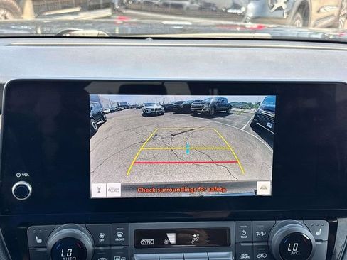 Used 2024 Toyota Grand Highlander AWD Hybrid image 33