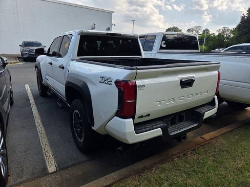 Used 2024 Toyota Tacoma TRD Off-Road AWD/4WD image 7