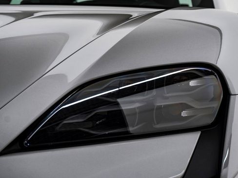 New 2025 Porsche Taycan Turbo image 7