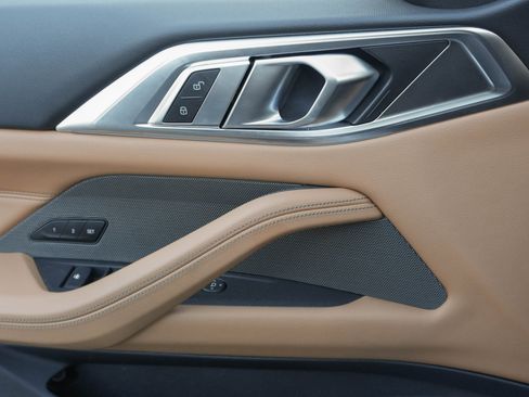 Certified 2023 BMW 430i Convertible w/ Premium Package image 16