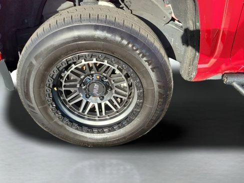 Used 2024 Toyota Tacoma SR5 image 10