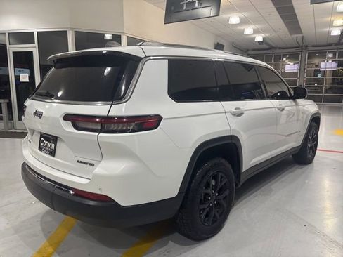 Used 2023 Jeep Grand Cherokee L Limited AWD/4WD image 8