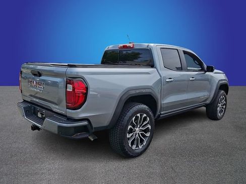 Used 2025 GMC Canyon Denali AWD/4WD image 4