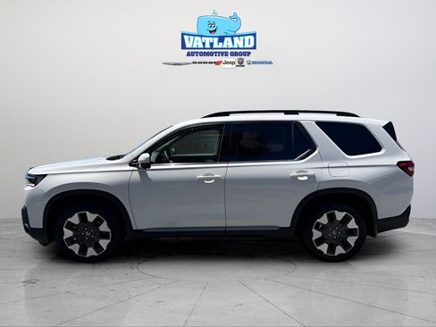New 2026 Honda Pilot Elite image 2