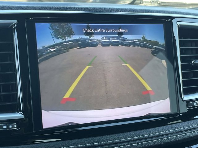 Used 2025 Chrysler Pacifica Limited FWD image 37