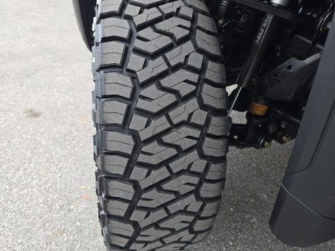 Certified 2026 GMC Sierra 3500 Denali w/ Denali Reserve Package image 32