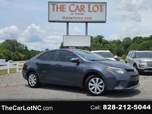 Used 2016 Toyota Corolla LE FWD image 1