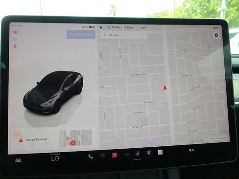 Used 2023 Tesla Model Y Long Range AWD/4WD image 41