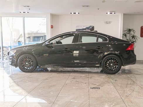 Used 2017 Volvo S60 T5 Inscription w/ Technology Package image 6