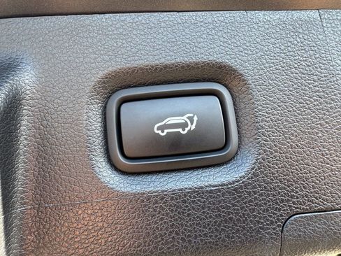 Used 2023 Hyundai Santa Fe Limited image 23