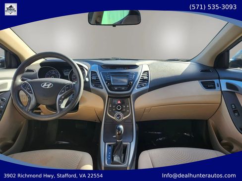 Used 2015 Hyundai Elantra SE w/ Option Group 02 FWD image 26