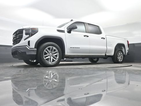 Used 2024 GMC Sierra 1500 Pro w/ Pro Value Package AWD/4WD image 26