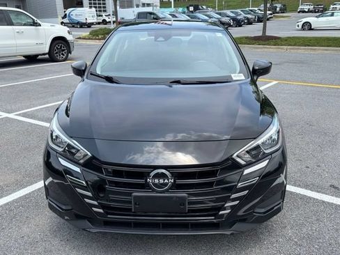 Used 2023 Nissan Versa SV FWD image 10