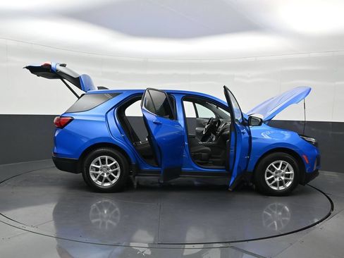 Used 2024 Chevrolet Equinox LT FWD image 32