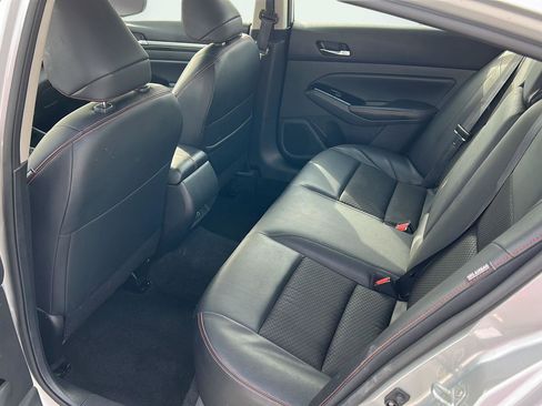 Used 2024 Nissan Altima 2.5 SR image 24