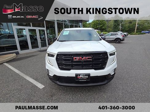 Used 2025 GMC Acadia Elevation w/ Elevation Premium Package AWD/4WD image 2