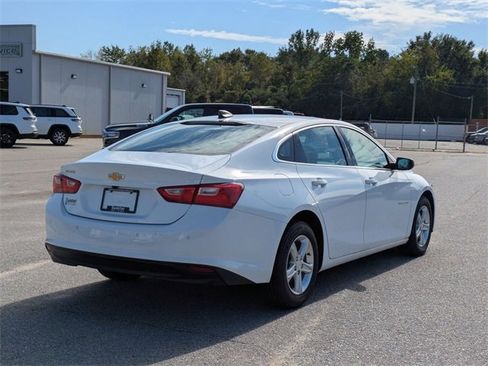 Used 2024 Chevrolet Malibu LS w/ Driver Confidence Package image 3