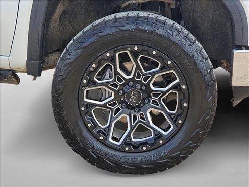 Used 2019 GMC Sierra 1500 SLT AWD/4WD image 22