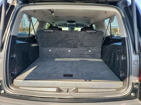 Certified 2015 Chevrolet Suburban LT w/ Luxury Package RWD image 18
