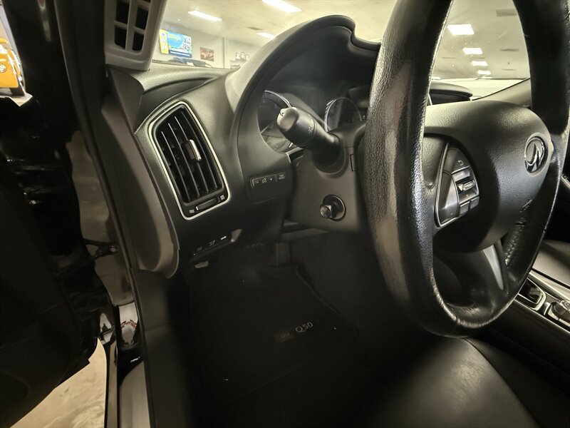 Used 2016 INFINITI Q50 Premium w/ 2.0T Premium Plus Package RWD image 19