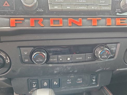 Used 2025 Nissan Frontier PRO-4X w/ Pro Convenience Package image 12