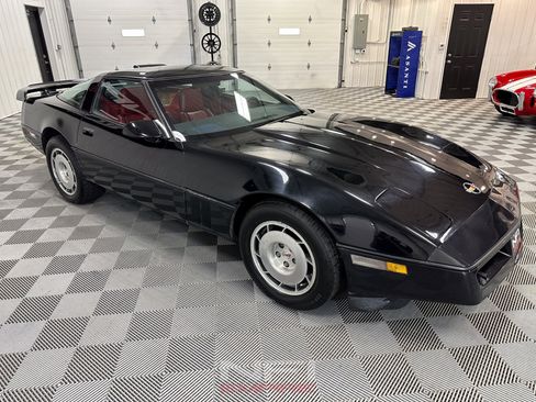 Used 1987 Chevrolet Corvette 2D Coupe image 5