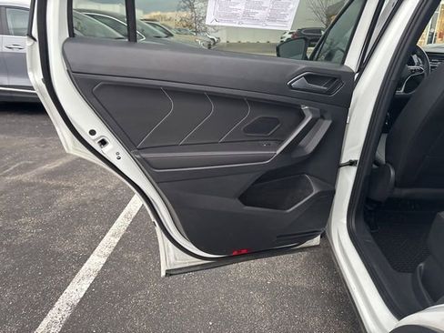 Certified 2023 Volkswagen Tiguan SE R-Line image 33