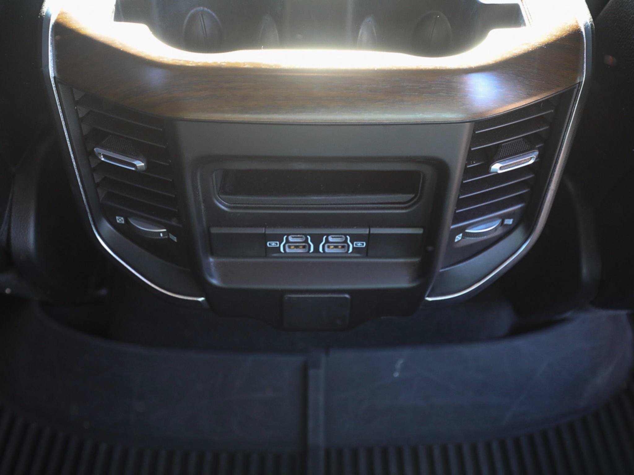 Used 2022 RAM 1500 Laramie AWD/4WD image 23