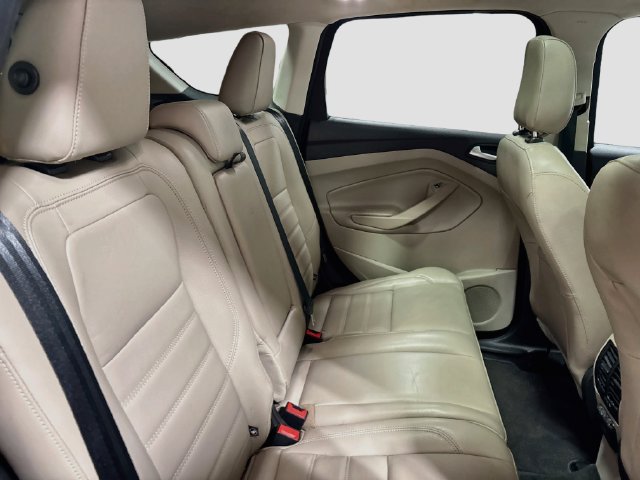 Used 2019 Ford Escape Titanium AWD/4WD image 23