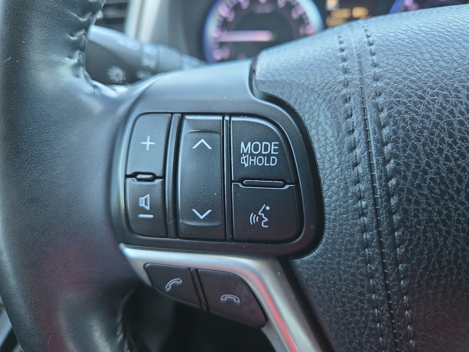Used 2018 Toyota Highlander XLE FWD image 20