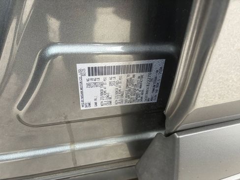 Used 2025 Nissan Rogue SV AWD/4WD image 23
